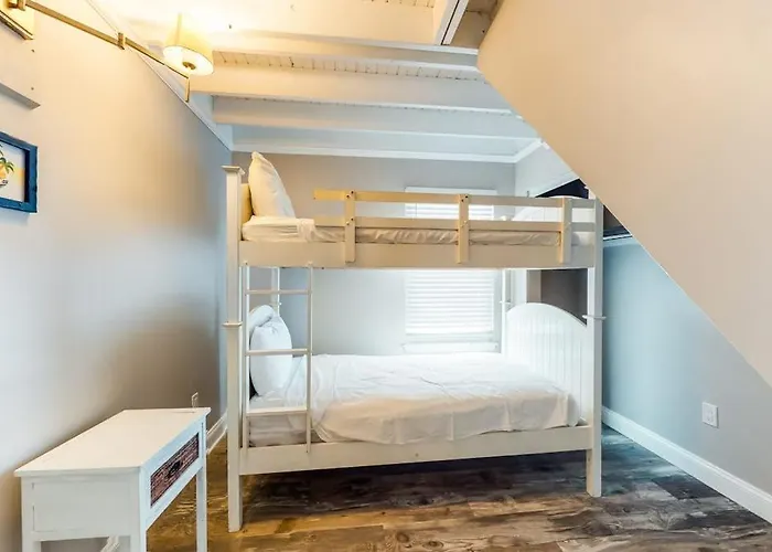 La Vista Bay Complex Apartment
